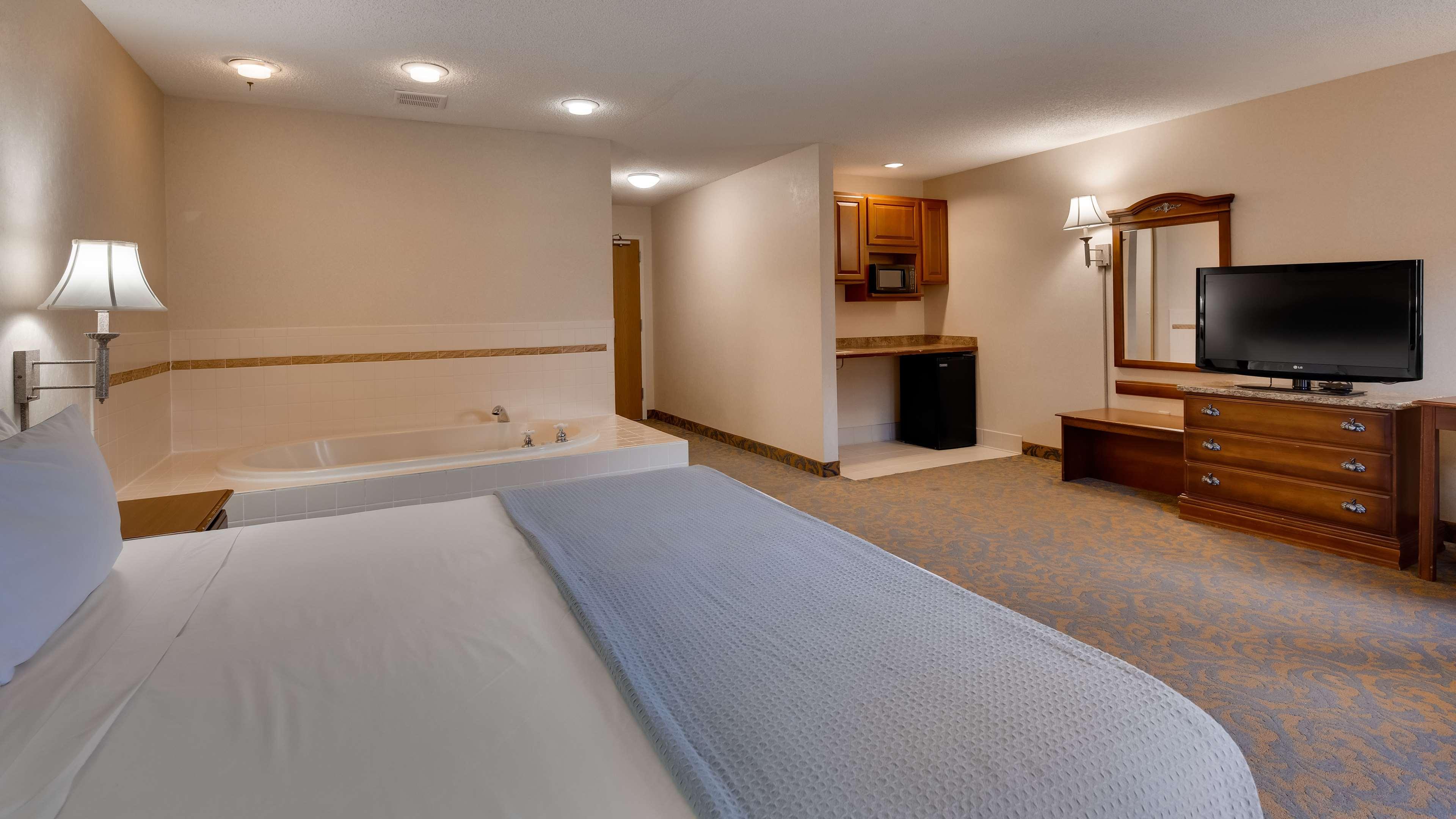Surestay Plus Hotel By Best Western Cheyenne Bagian luar foto